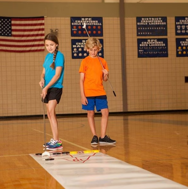FLOOR SHUFFLEBOARD Medium Floor Shaker Set (Plastic Track 4.7m)