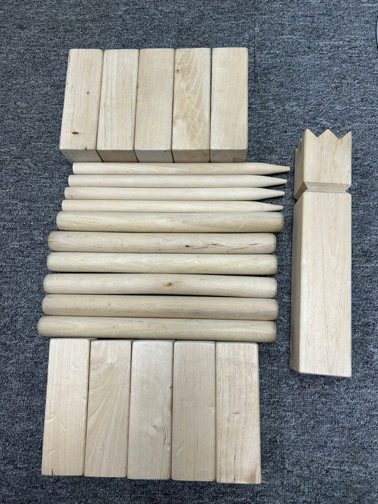 [Special offer, no refund or exchange] Used KUBB chess set with storage plastic box