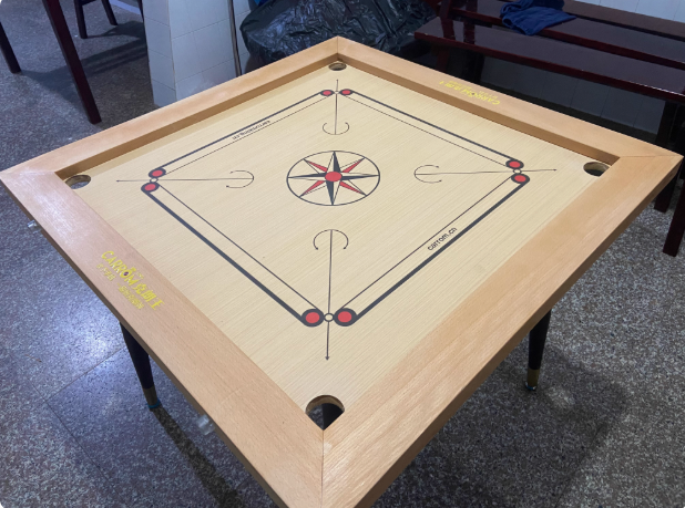 中型克朗球桌原木色套装对战游戏88*88 CM +19棋